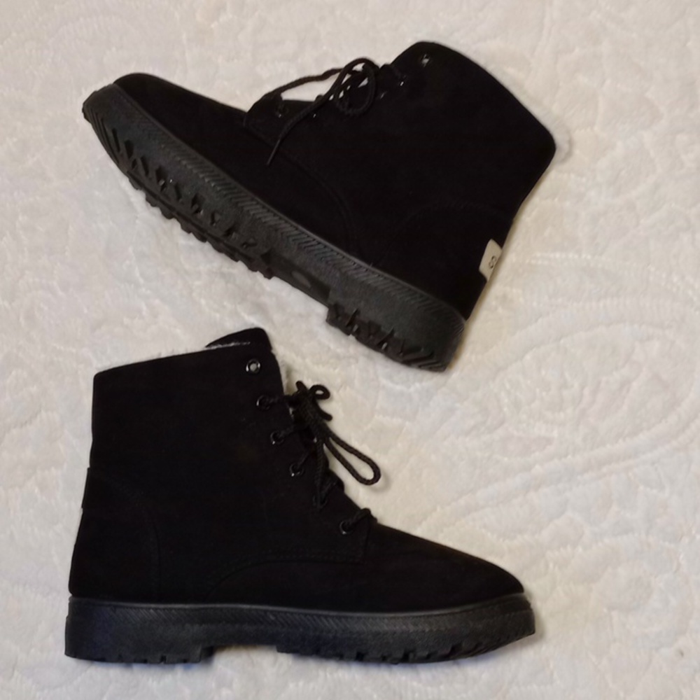 SQL BLACK FAUX SUEDE ANKLE BOOTS SIZE 41/8
